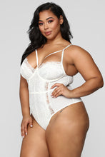 Load image into Gallery viewer, DARING teddy - White